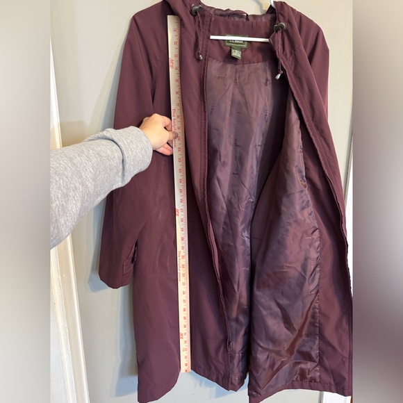 LL Bean Women's Poly Wool Lined Hooded Zip Trench Jacket in Burgundy - Picture 6 of 10